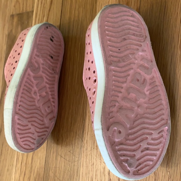 Native shoes 7 - Picture 2 of 2